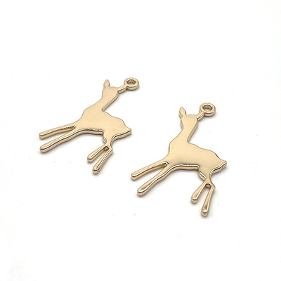 箱包五金XINGKONG.COM-星空（中国）
吊牌配件 女包XINGKONG.COM-星空（中国）
吊牌 浅金色光面鹿吊饰厂家定制